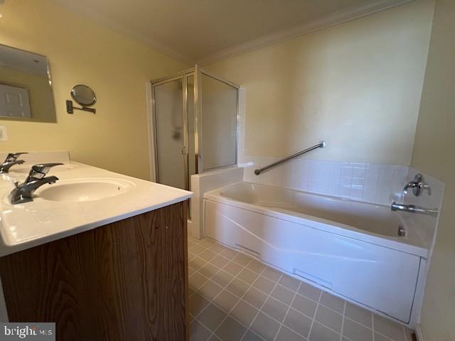 2622 Mill Race Road Frederick, MD 21701 - Photo 14 of 23 a bathroom with a bathtub and a sink