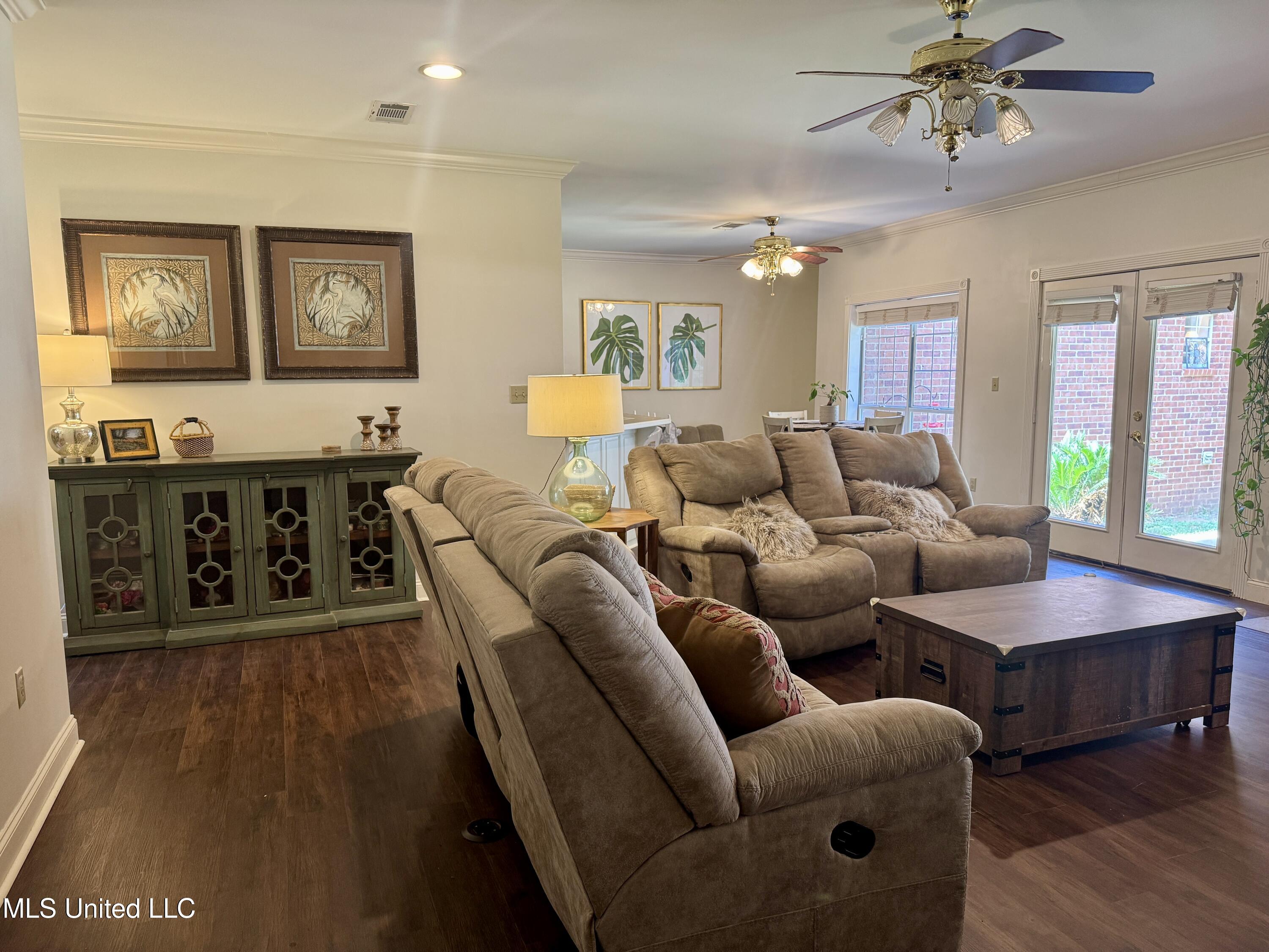 13 Sara Lane Natchez, MS 39120 - Photo 11 of 47 IMG_3279