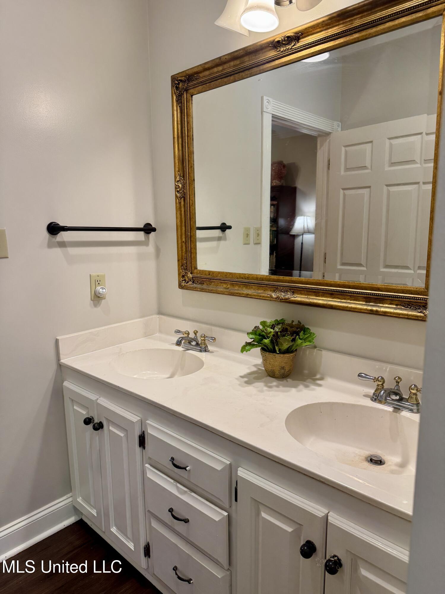 13 Sara Lane Natchez, MS 39120 - Photo 34 of 47 IMG_3308