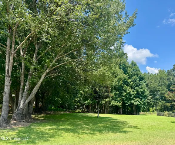 $390,000 | 13 Sara Lane, Natchez, MS 39120