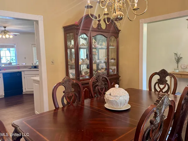 $390,000 | 13 Sara Lane, Natchez, MS 39120