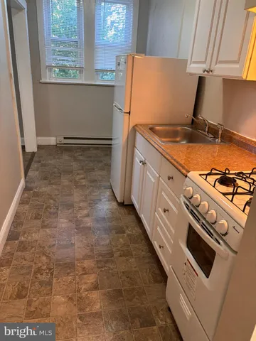 $1,249 | 125 East Bettlewood Avenue, Unit 11, Oaklyn, NJ 08107