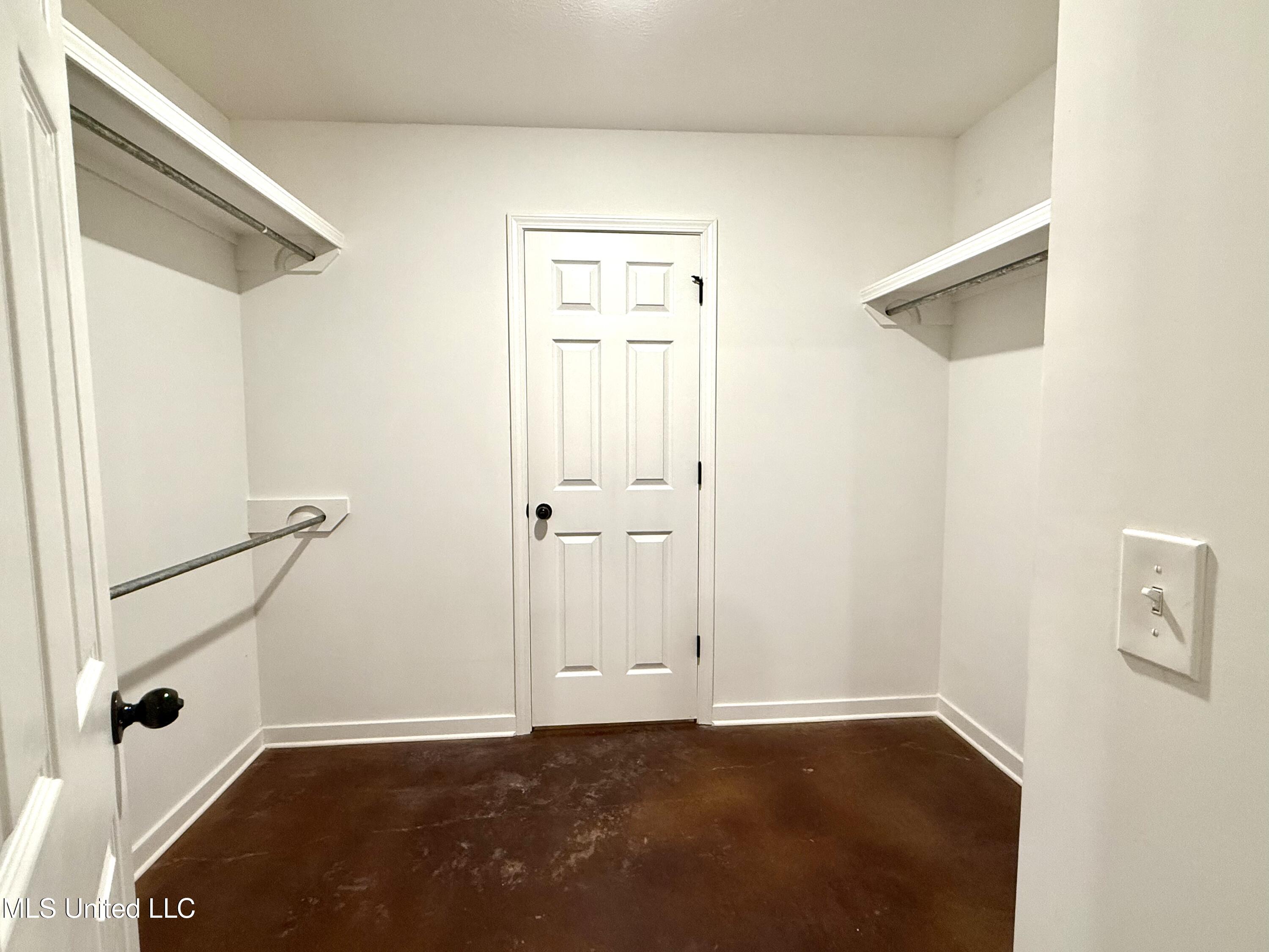 921 Filmore Dr. Brandon, MS 39042 - Photo 21 of 34 Photo Jan 13 2026, 5 24 02 PM