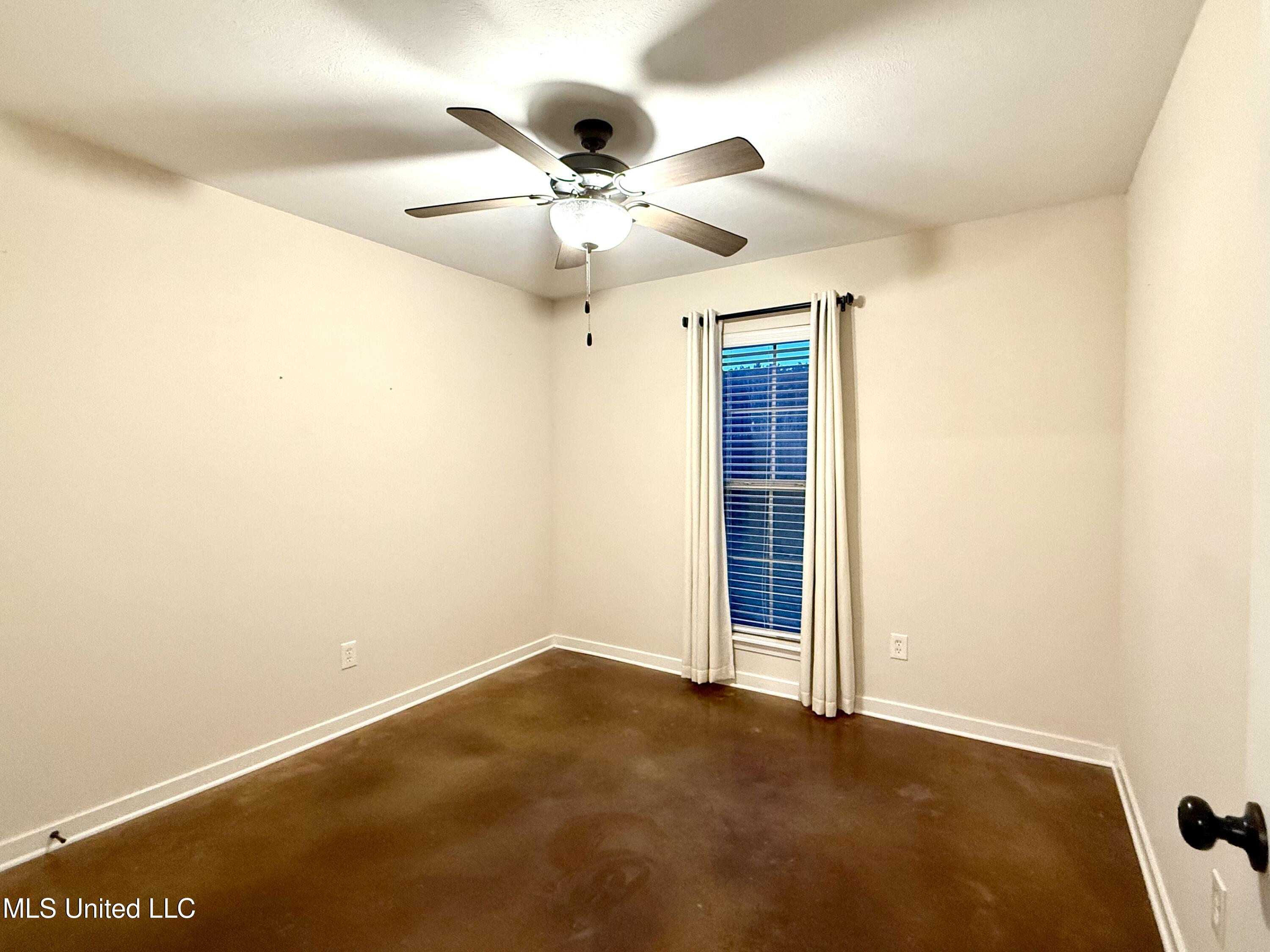 921 Filmore Dr. Brandon, MS 39042 - Photo 26 of 34 Photo Jan 13 2026, 5 25 30 PM