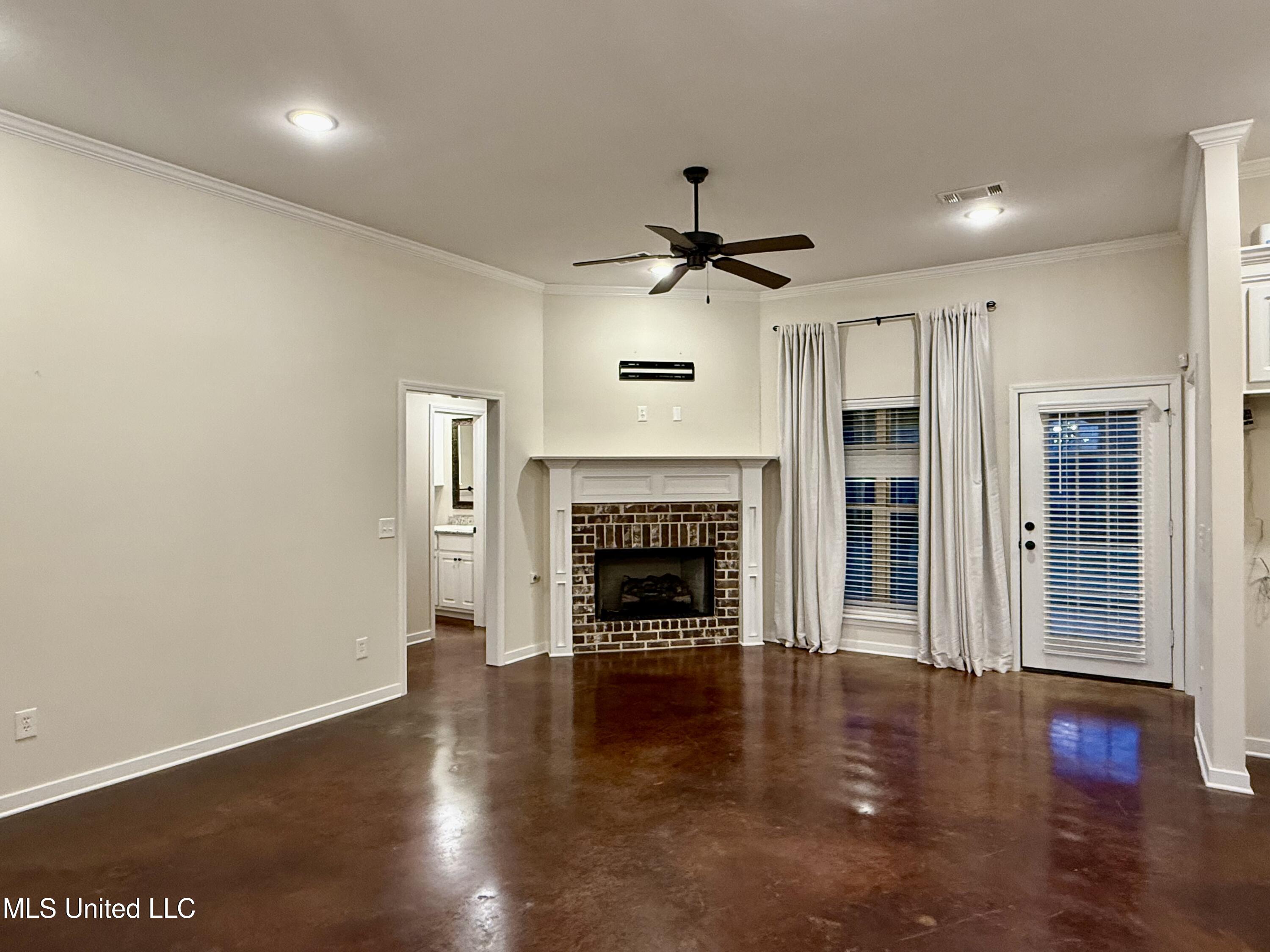 921 Filmore Dr. Brandon, MS 39042 - Photo 10 of 34 Photo Jan 13 2026, 5 21 57 PM