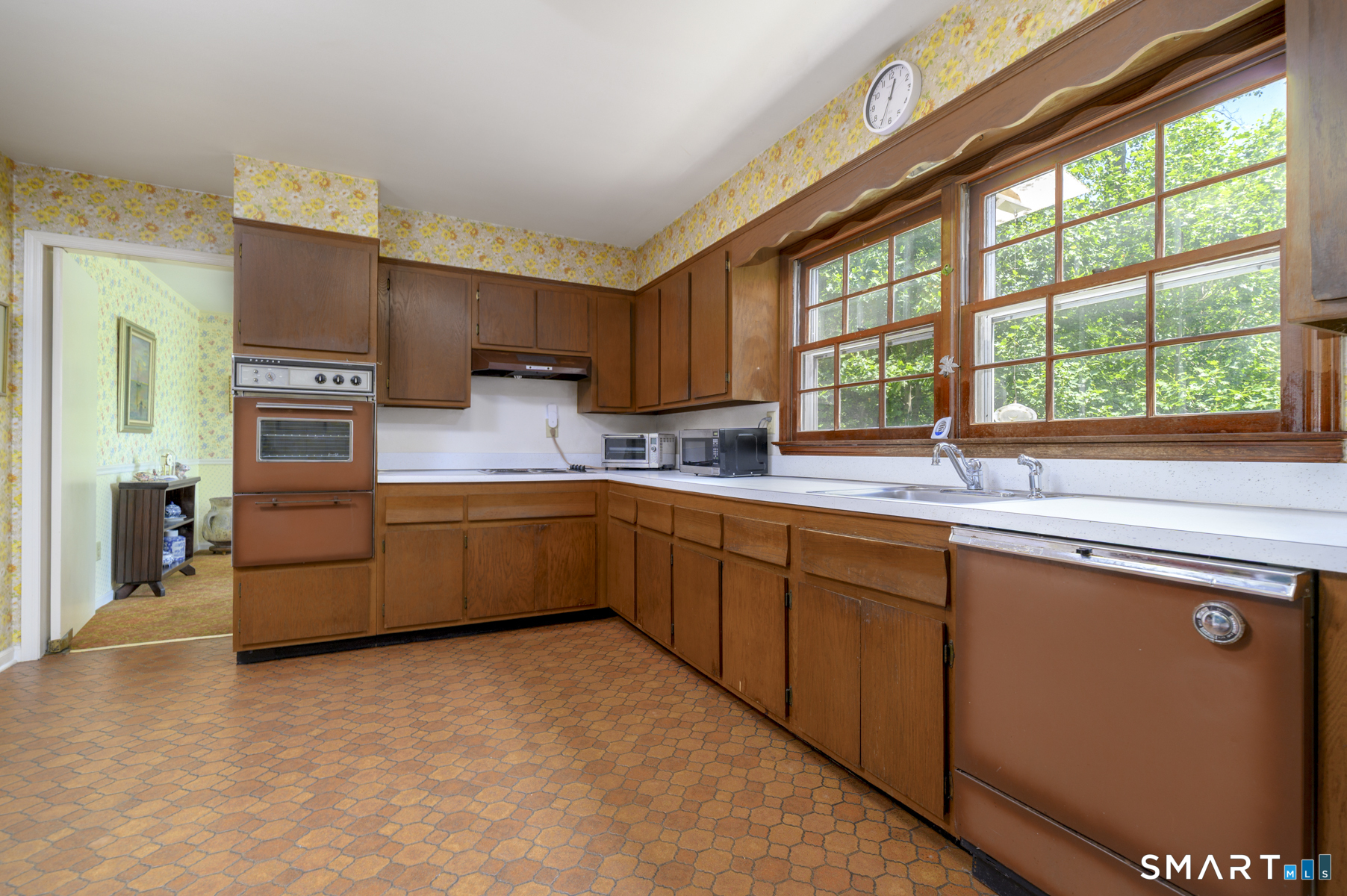 101 East Cross Road Stamford, CT 06907 - Photo 17 of 33
