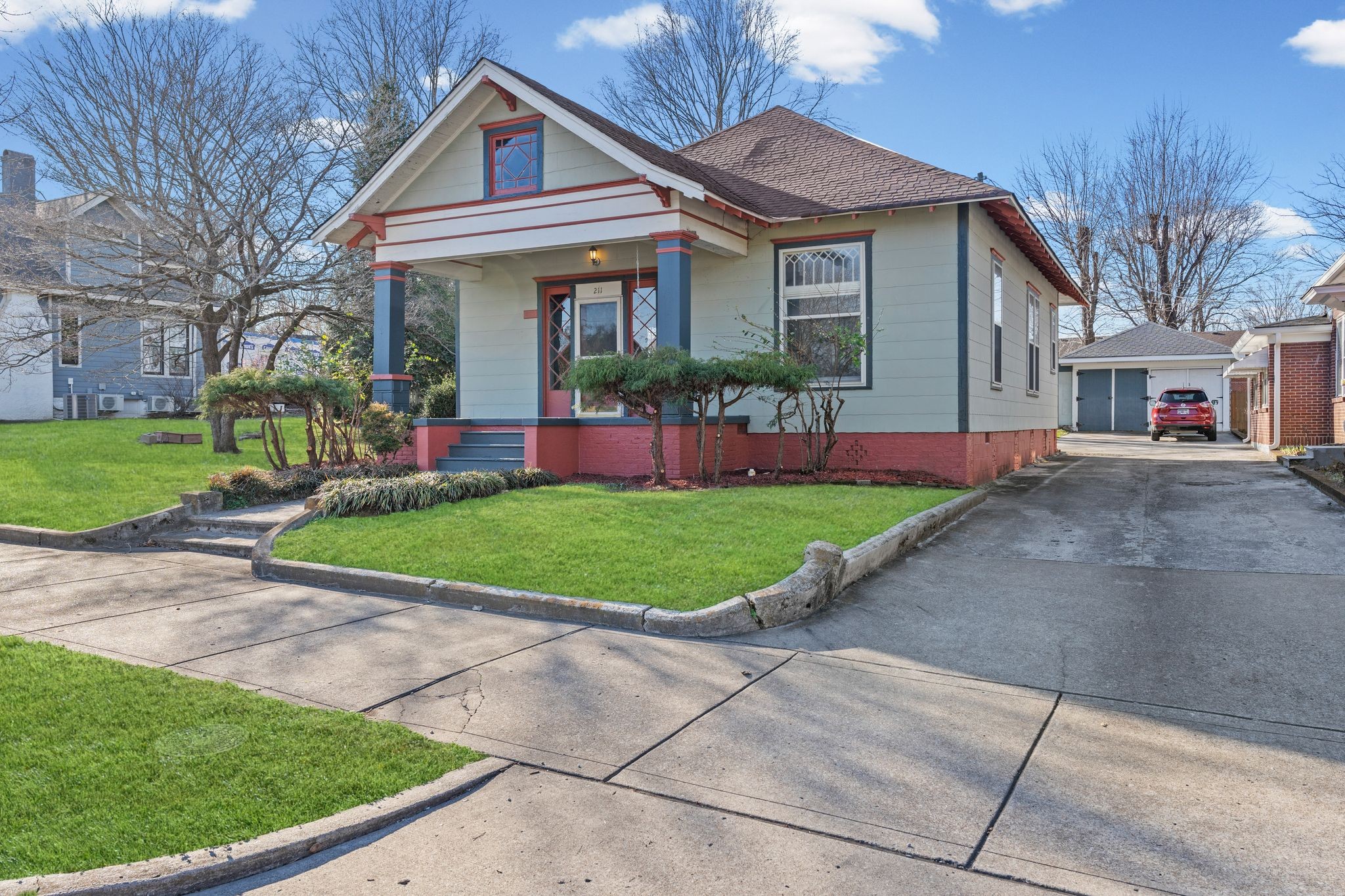 211 North Oak Street Springfield, TN 37172 - Photo 2 of 27