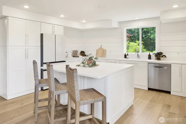 $1,200,000 | 12951 South Front Street, Mount Vernon, WA 98273