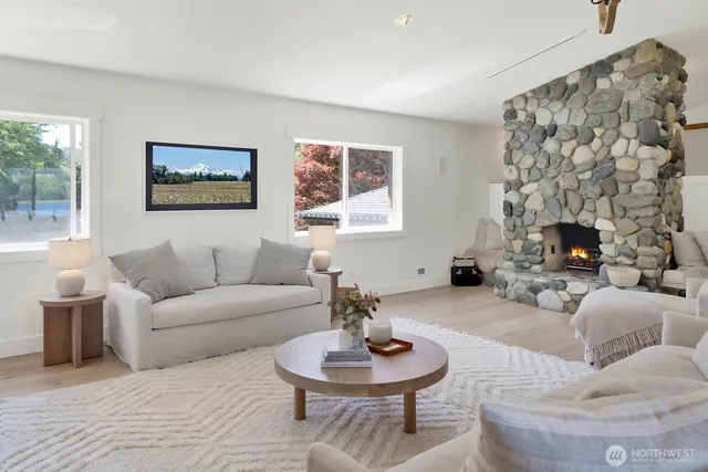 $1,200,000 | 12951 South Front Street, Mount Vernon, WA 98273