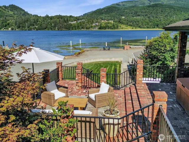 $1,200,000 | 12951 South Front Street, Mount Vernon, WA 98273