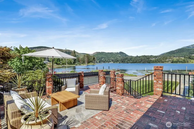 $1,200,000 | 12951 South Front Street, Mount Vernon, WA 98273