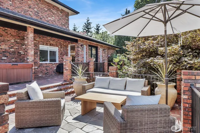 $1,200,000 | 12951 South Front Street, Mount Vernon, WA 98273