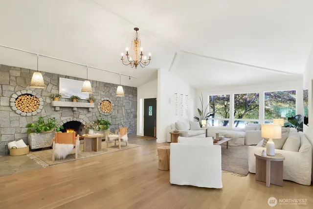 $1,200,000 | 12951 South Front Street, Mount Vernon, WA 98273