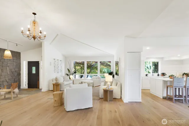 $1,200,000 | 12951 South Front Street, Mount Vernon, WA 98273