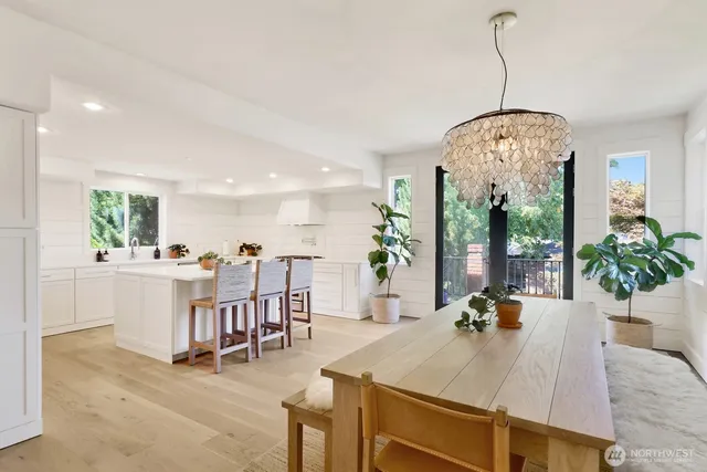 $1,200,000 | 12951 South Front Street, Mount Vernon, WA 98273