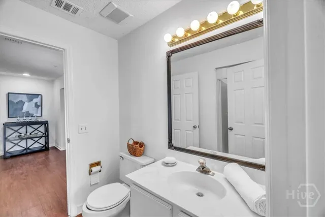 $463,500 | 3005 River Drive, Unit 302, Savannah, GA 31404