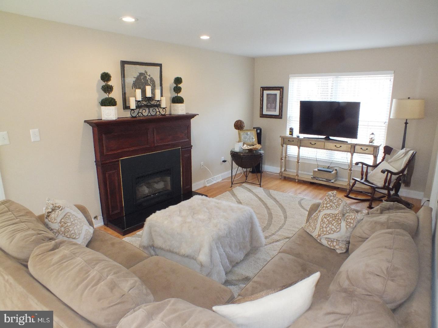 119 Heath Road Medford, NJ 08055 - Photo 7 of 25 Gallery Image 7