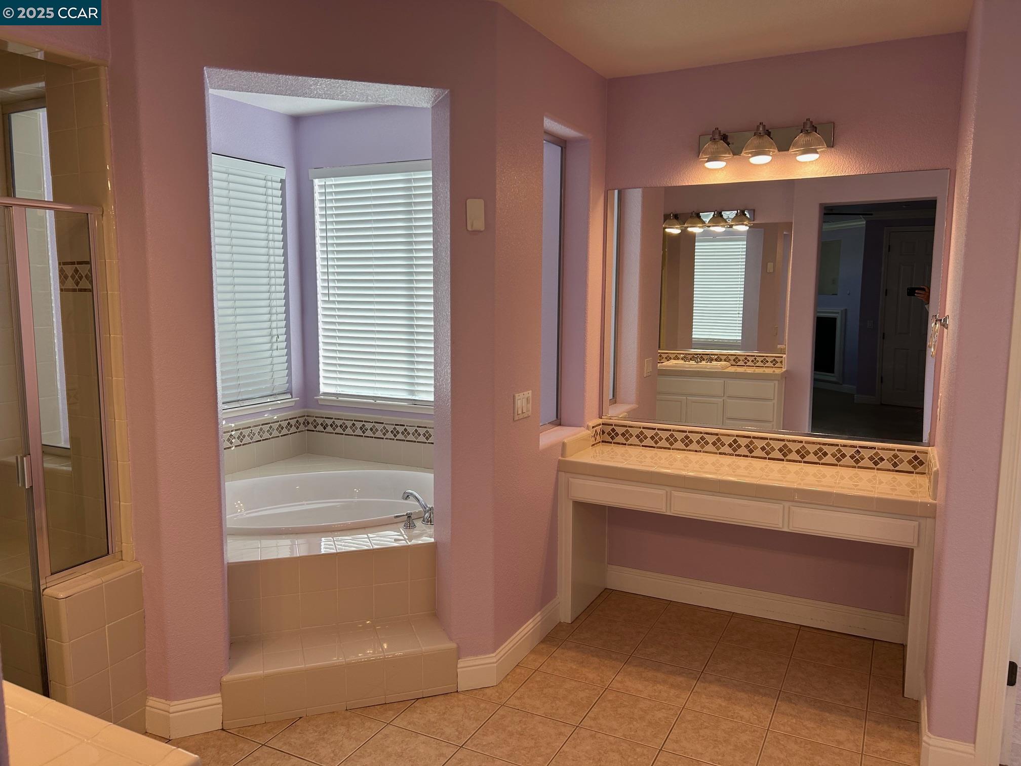 1849 Alexander Way Brentwood, CA 94513 - Photo 31 of 38 a view of spacious bathroom with bathtub and chandelier