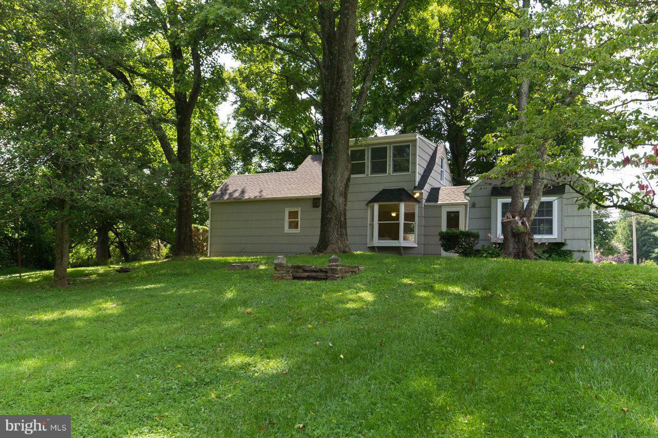 15623 York Road Sparks, MD 21152 - Photo 2 of 29 Exterior (Rear)
