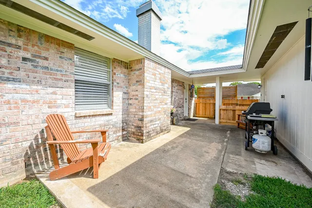 $275,000 | 2016 Willow Bend Drive, Wharton, TX 77488