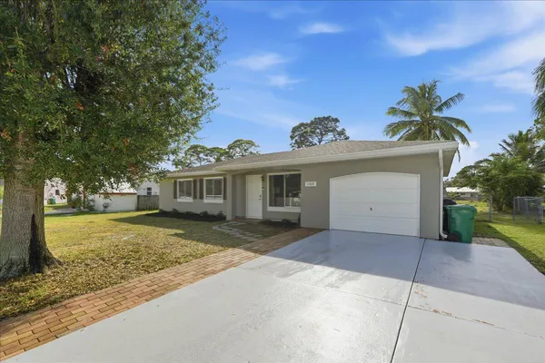$2,600 | 1969 Southeast Redwing Circle, Port St. Lucie, FL 34952