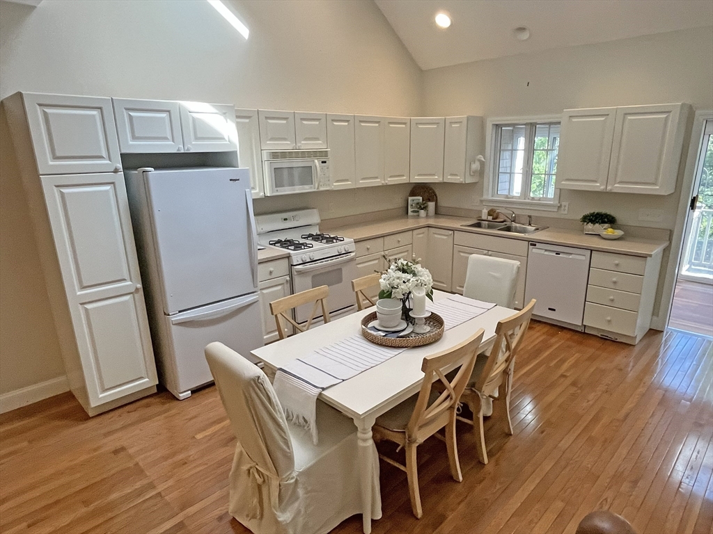 52 County Road, Unit 13 Mattapoisett, MA 02739 - Photo 8 of 27