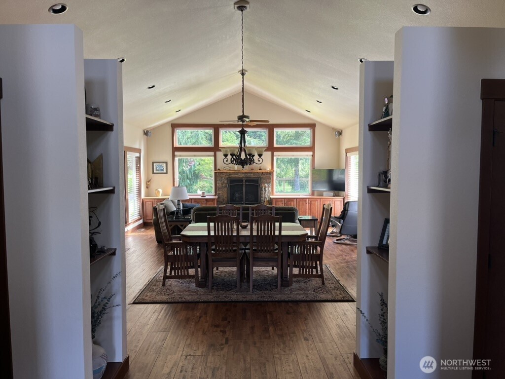 2901 South Bay Road Northeast Olympia, WA 98506 - Photo 12 of 40