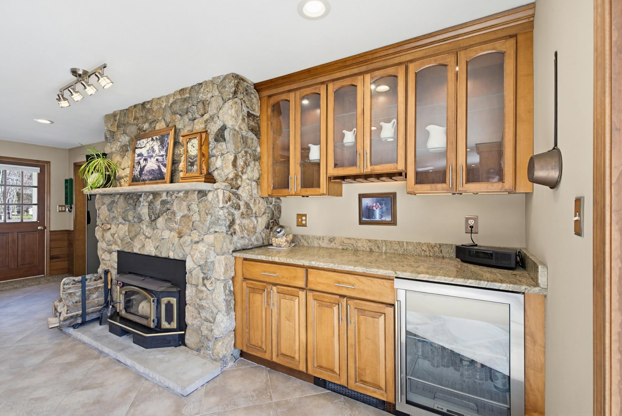17 Dudley Road Brentwood, NH 03833 - Photo 5 of 57