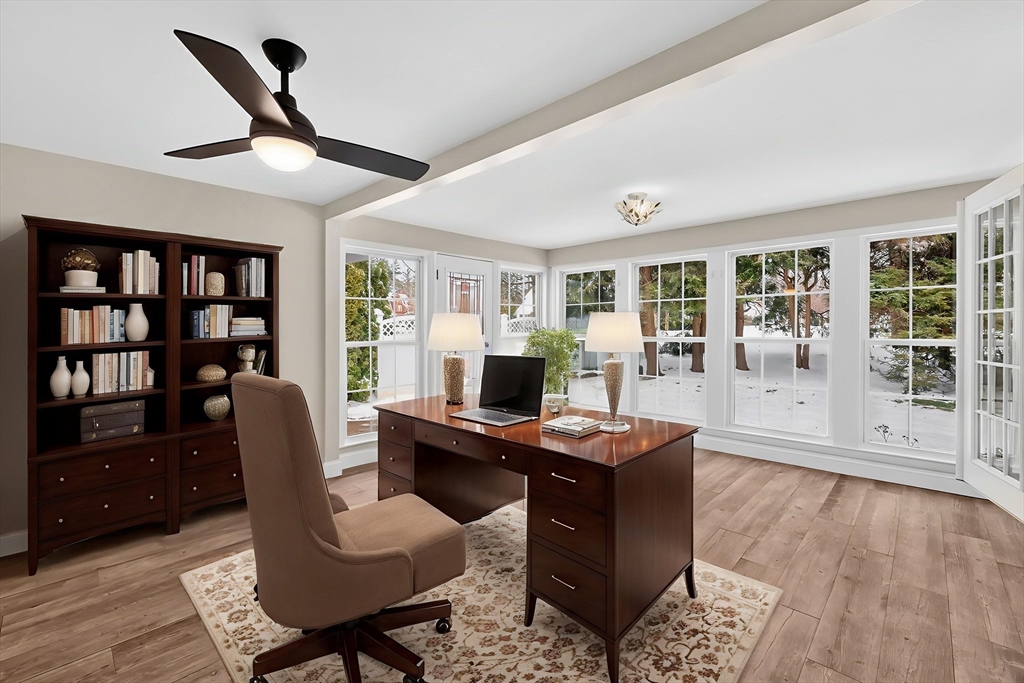 24 Cunningham Street Springfield, MA 01107 - Photo 17 of 42