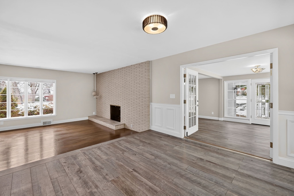 24 Cunningham Street Springfield, MA 01107 - Photo 19 of 42