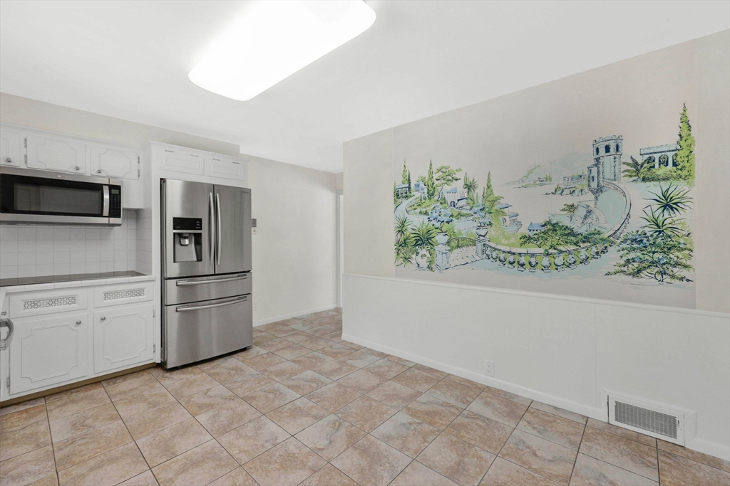 24 Cunningham Street Springfield, MA 01107 - Photo 22 of 42