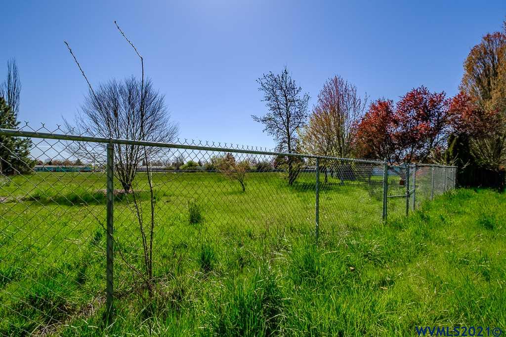 2120 Stoltz Hill Road Lebanon, OR 97355 - Photo 42 of 42 Gallery Image 42