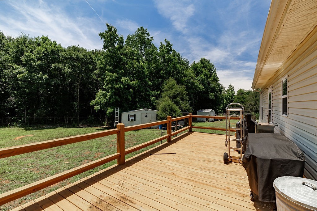 1627 Dewy Rose Road Dewy Rose, GA 30634 - Photo 28 of 38