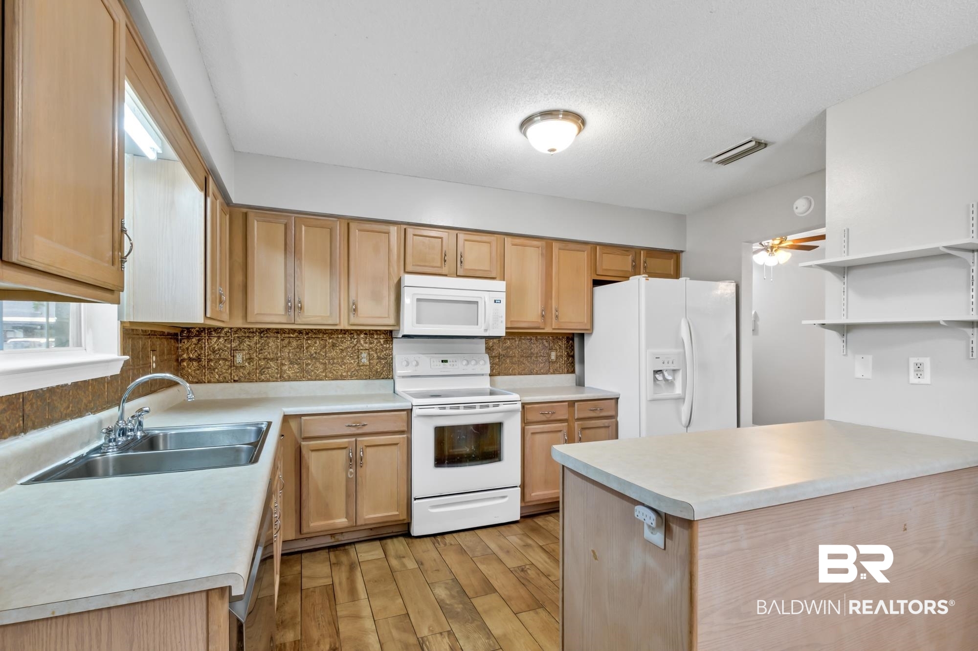 33784 Zuzu Lane Lillian, AL 36549 - Photo 12 of 34