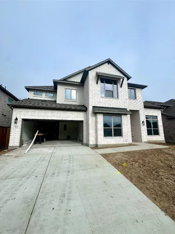 a house view with a outdoor space
