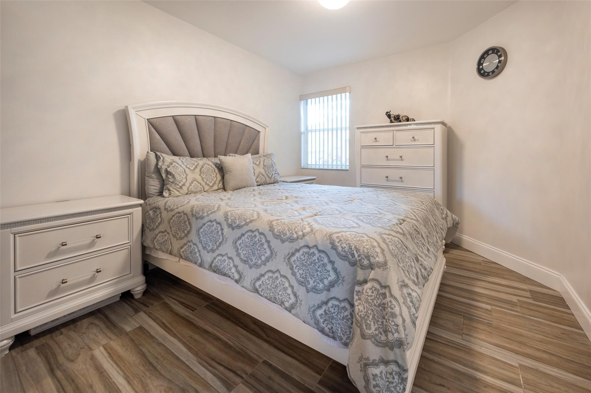 761 North Pine Island Road, Unit 106 Plantation, FL 33324 - Photo 15 of 28 2nd bedroom