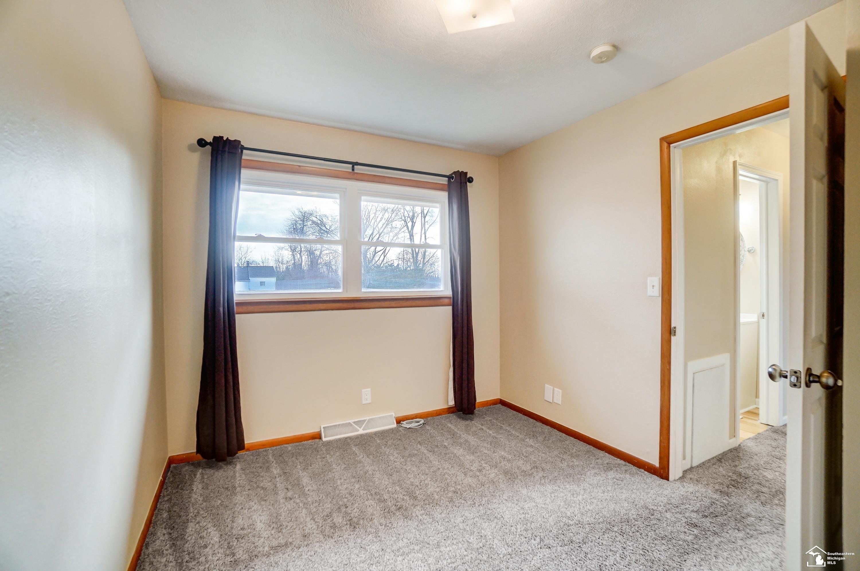8570 Crabb Road Temperance, MI 48182 - Photo 25 of 34