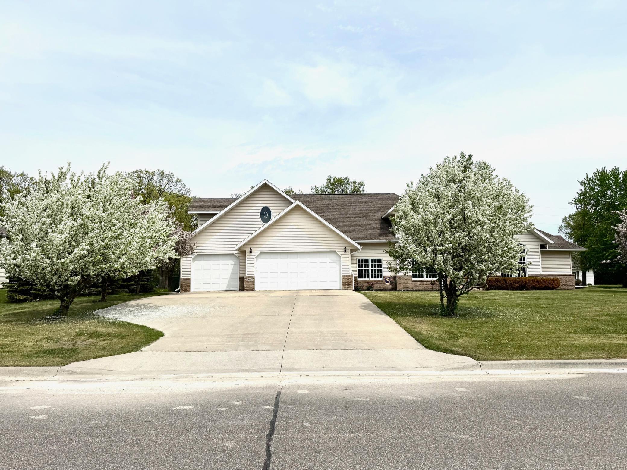 901 6th Street Southwest Roseau, MN 56751 - Photo 30 of 31