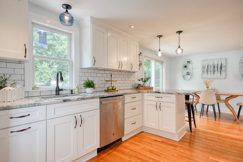 5 Frances Road Burlington, MA 01803 - Photo 15 of 41 Gallery Image 15