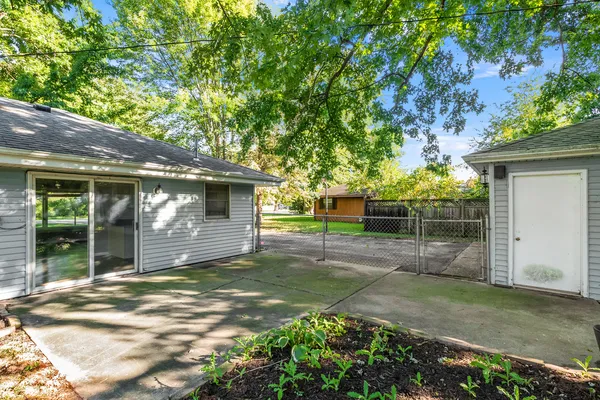 $2,000 | 16340 South McGrath Drive, Plainfield, IL 60586