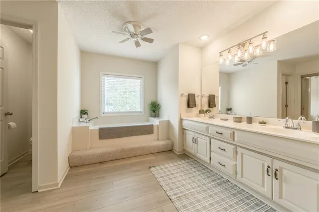 $429,999 | 7640 North Lucerne Court, Kansas City, MO 64151