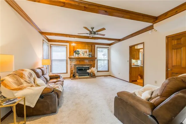 $429,999 | 7640 North Lucerne Court, Kansas City, MO 64151