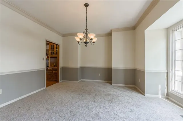 $429,999 | 7640 North Lucerne Court, Kansas City, MO 64151