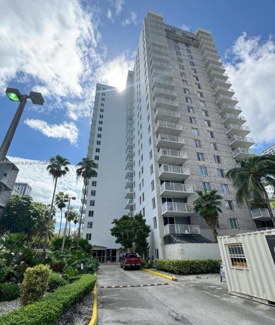 850 North Miami Avenue, Unit 810 Miami, FL 33136 - Photo 1 of 19