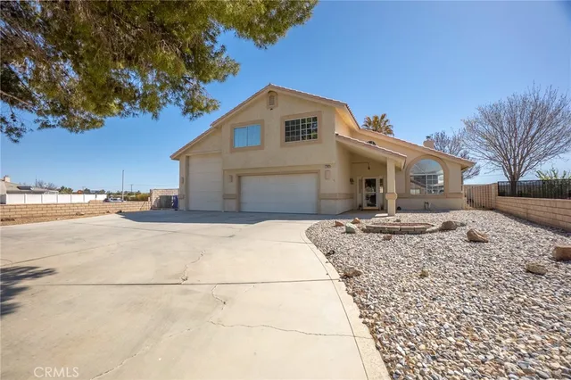 $399,999 | 27857 Hummingbird Lane, Helendale, CA 92342