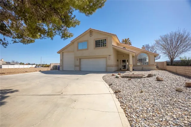 $399,999 | 27857 Hummingbird Lane, Helendale, CA 92342