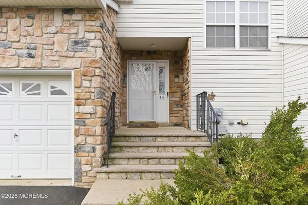 $3,600 | 44 Kingfisher Court, Marlboro, NJ 07746
