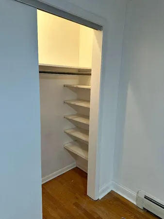 $1,950 | 5530 North Mango Avenue, Unit 2, Chicago, IL 60630