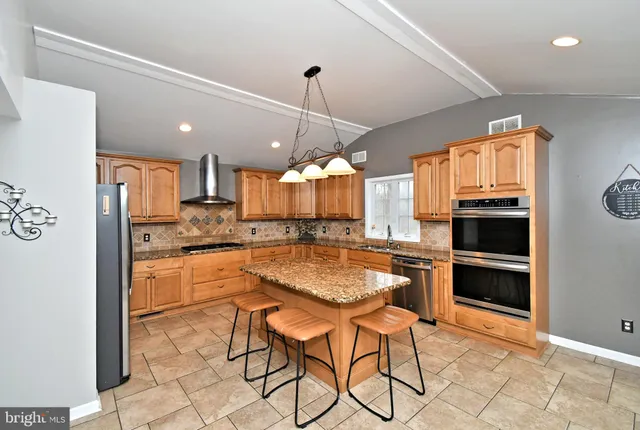 $479,900 | 9 White Oak Road, Fleetwood, PA 19522