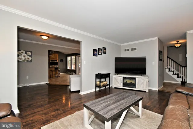 $479,900 | 9 White Oak Road, Fleetwood, PA 19522